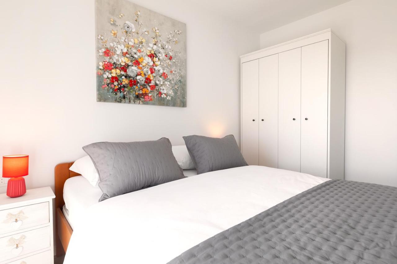 Sunny Island Apartment Trogir Eksteriør bilde