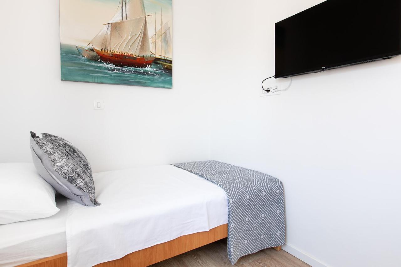 Sunny Island Apartment Trogir Eksteriør bilde